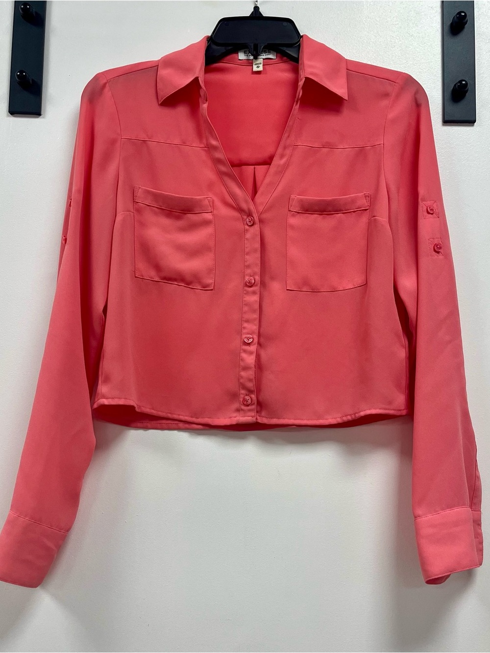 Express - Button-Front Crop Shirt -  Pink size XS